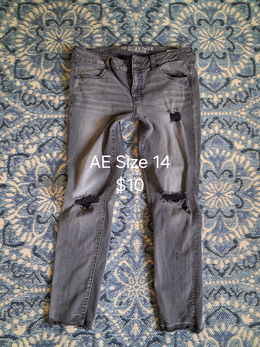 American Eagle Outfitters Charcoal Distressed Skinny Jeans